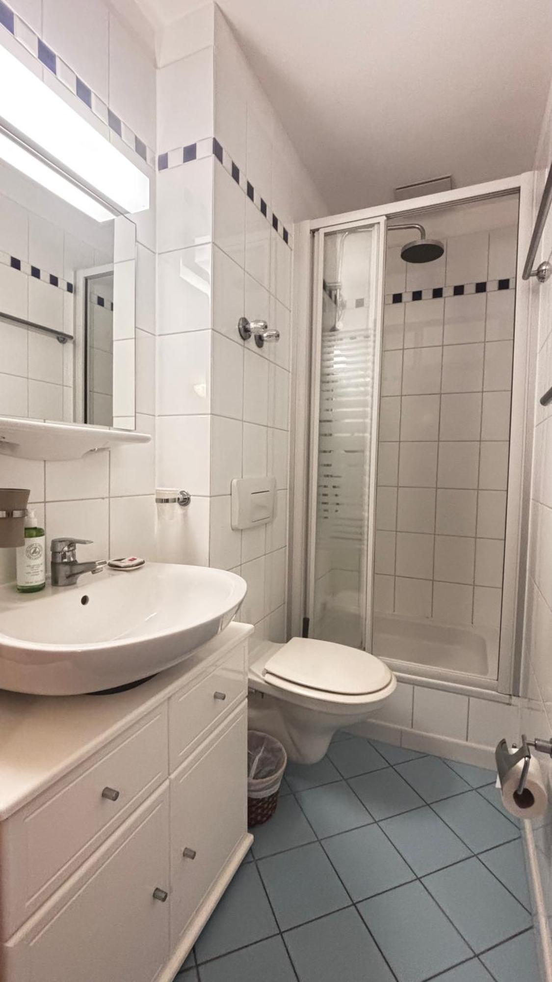 Hotel La Bastide Le Lavandou Luaran gambar