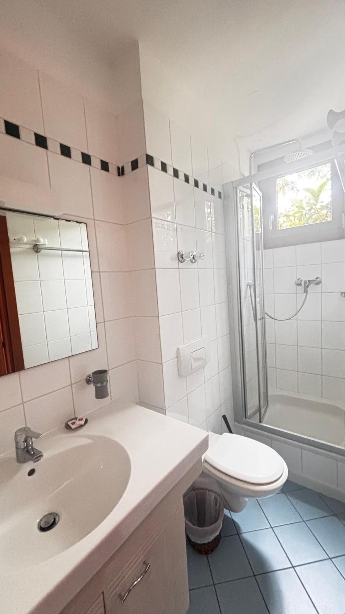 Hotel La Bastide Le Lavandou Luaran gambar