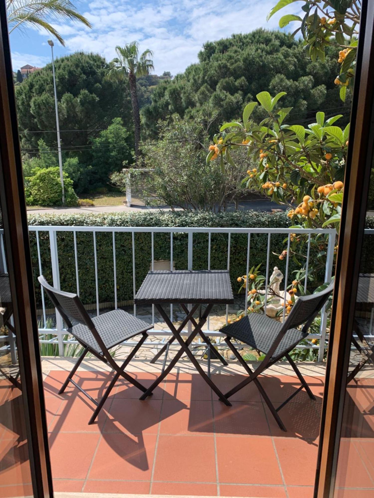 Hotel La Bastide Le Lavandou Luaran gambar